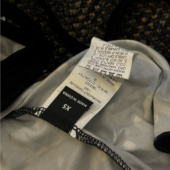 SHEIN Black and White Polka Dot Halter Top - Picture 3 of 3